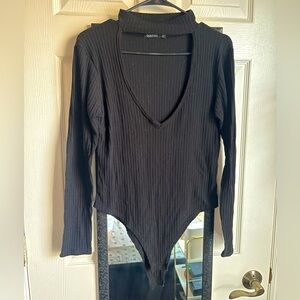 boohoo high neck cutout ribbed bodysuit